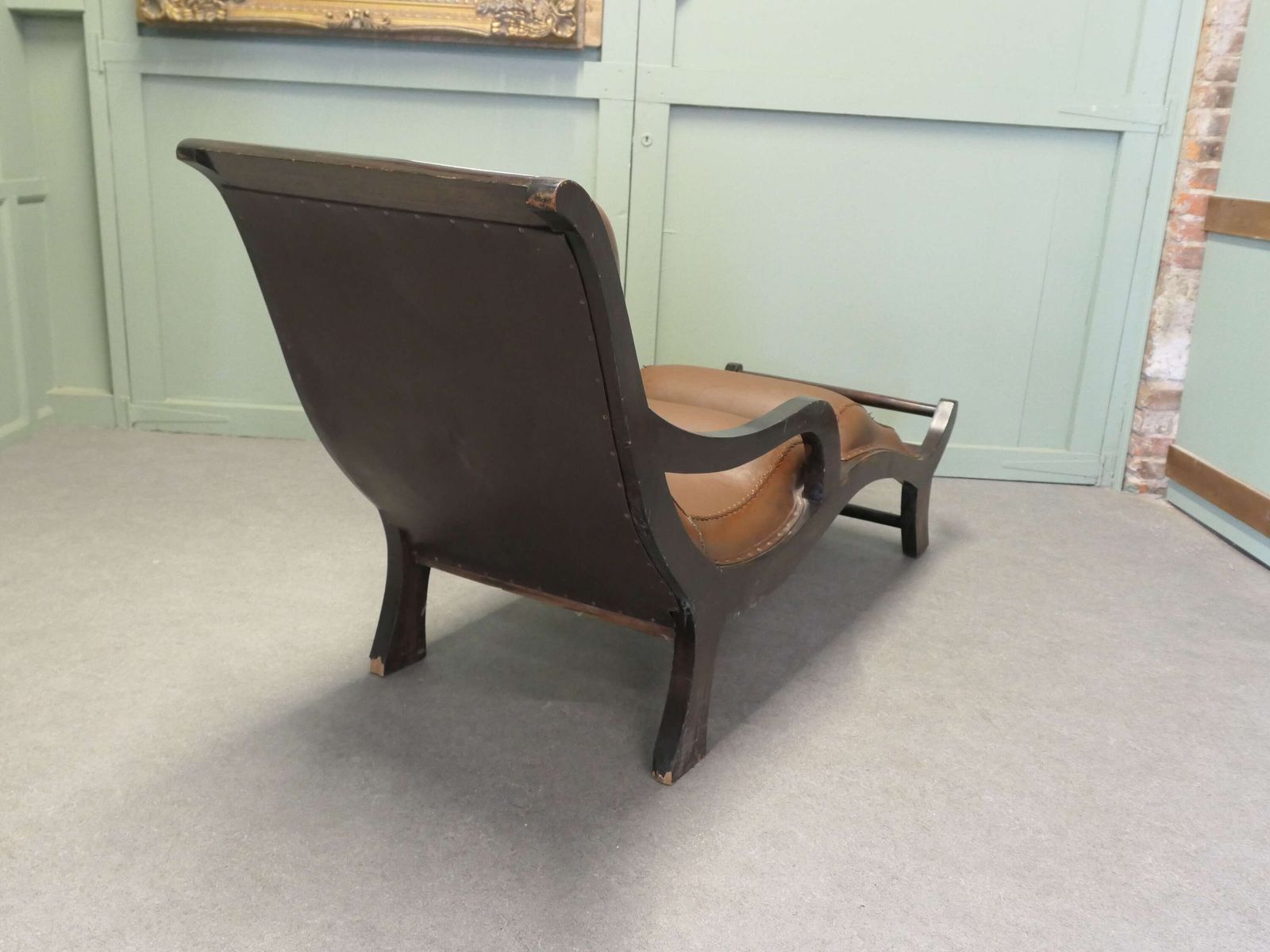 Victorian Colonial Plantation Style Chaise Lounge Superb Victorian Leather Chaise Longe photo vinterior