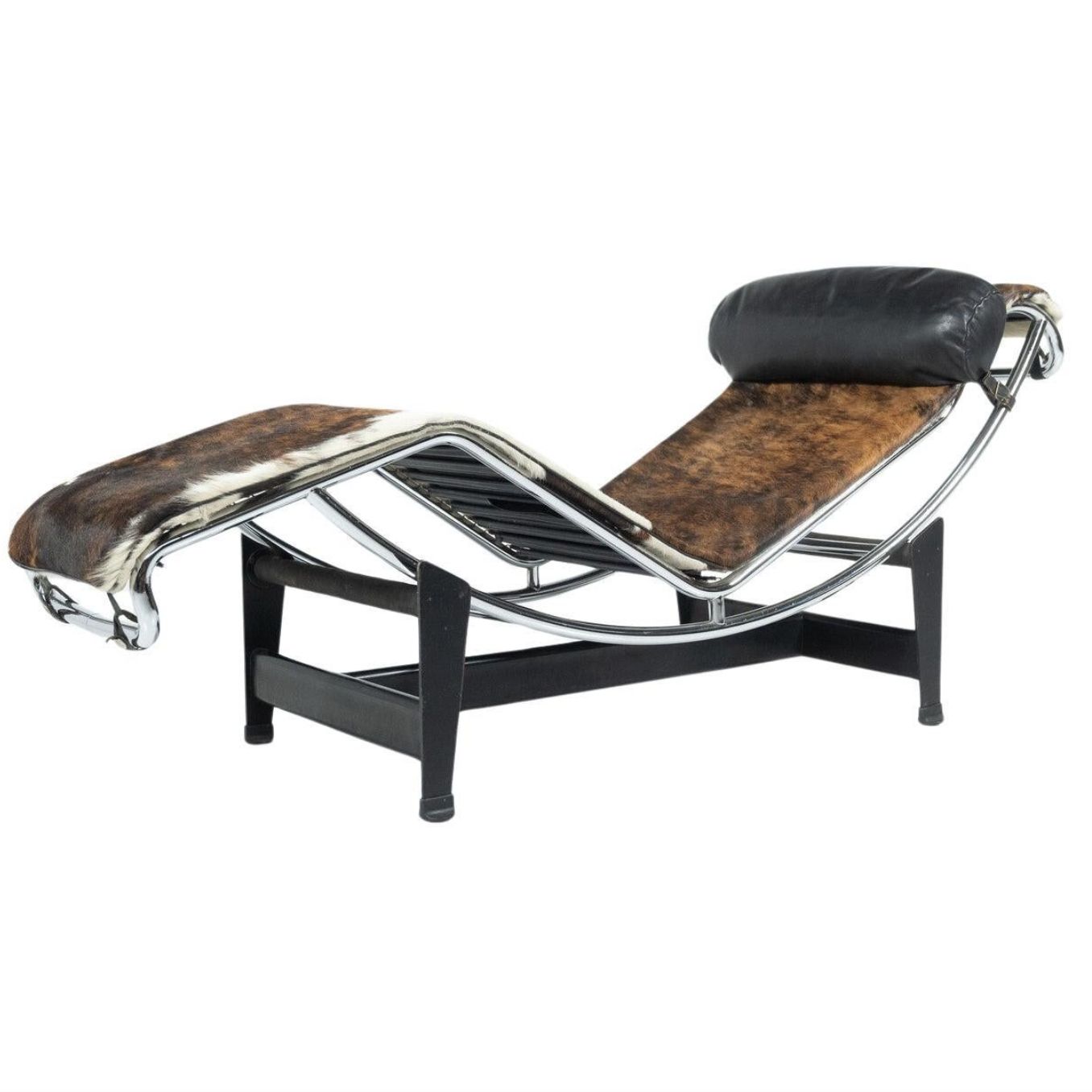 Early Edition Le Corbusier Lounge Chair Lc4 For Cassina, Italy