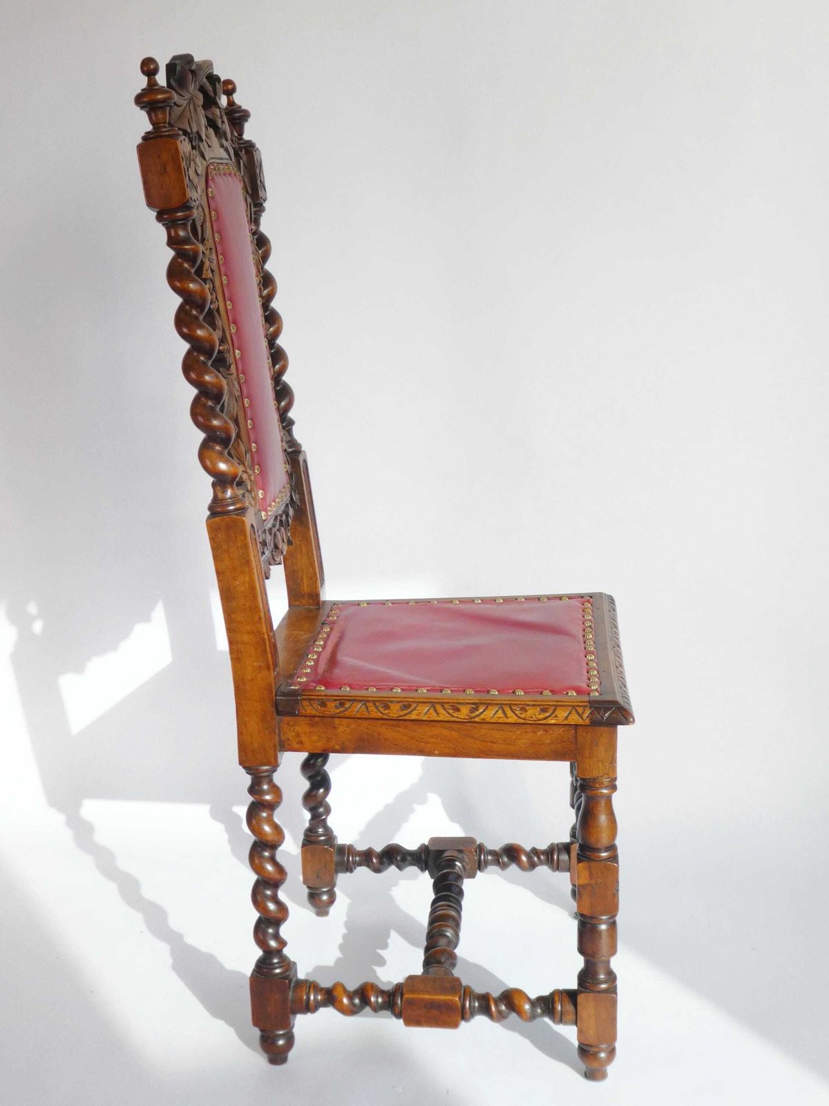 Baroque Antique Wooden Chair With Red Leather Seat, Barley Twist Hand Carved Chairs, Gothic Furniture photo vinterior