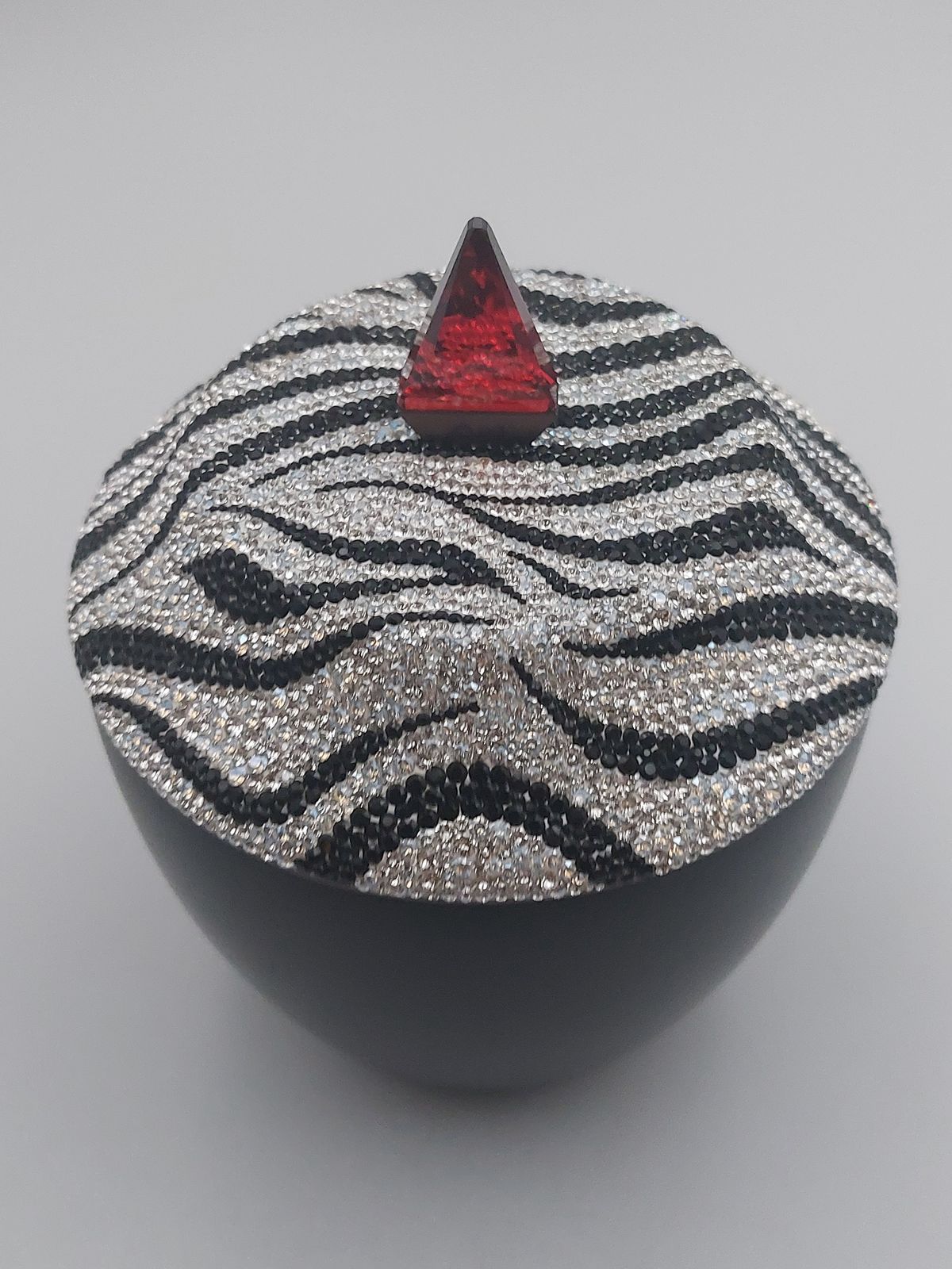 Magnificient Swarovski Zebra Crystal Box  Jamila Large 5557836 African Elegance photo for sale
