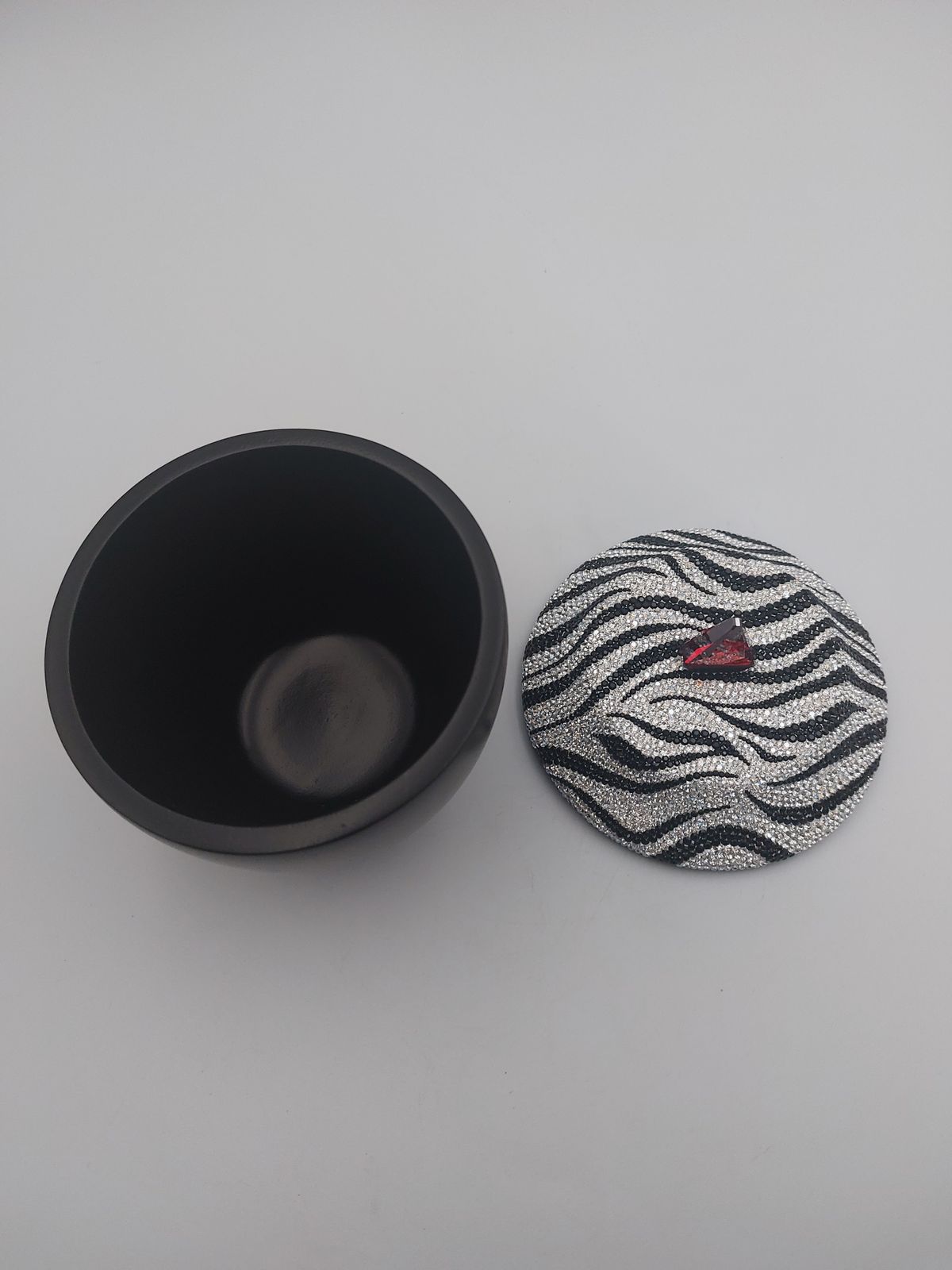 Magnificient Swarovski Zebra Crystal Box  Jamila Large 5557836 African Elegance photo vinterior