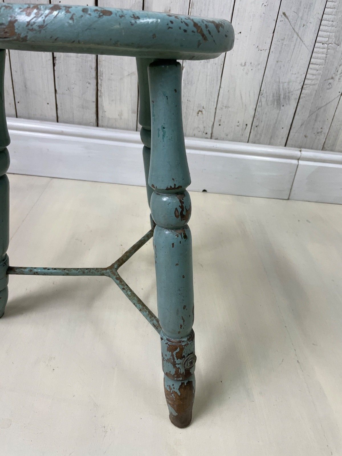 English Painted Victorian Turned Lace Makers Stool Rustic Country Chic Farmhouse photo vinterior