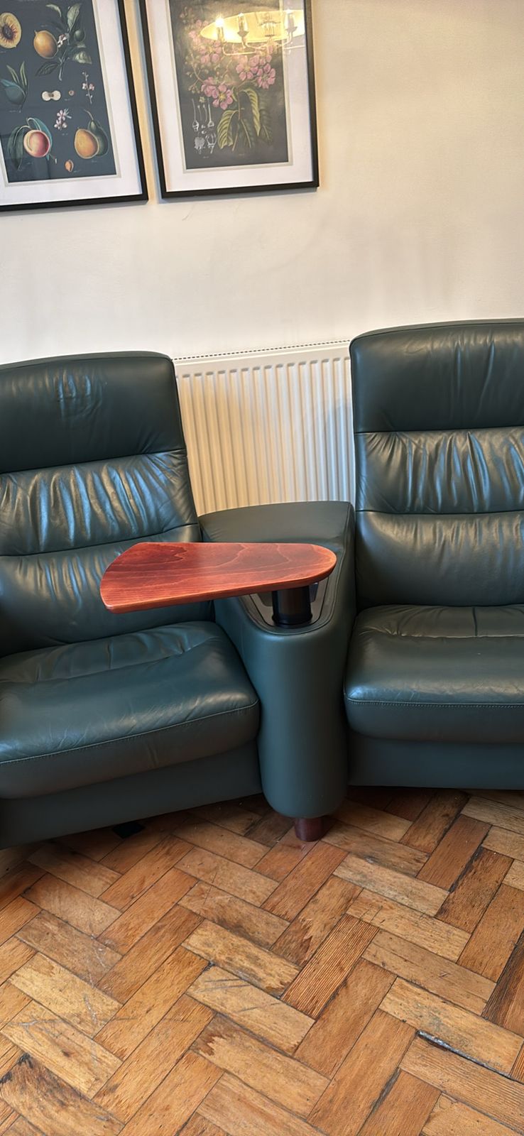 Ekornes Stressless Recliners 🪑 Ekornes Reclining Leather Chair Set – 4 Chairs Matching Table photo for sale