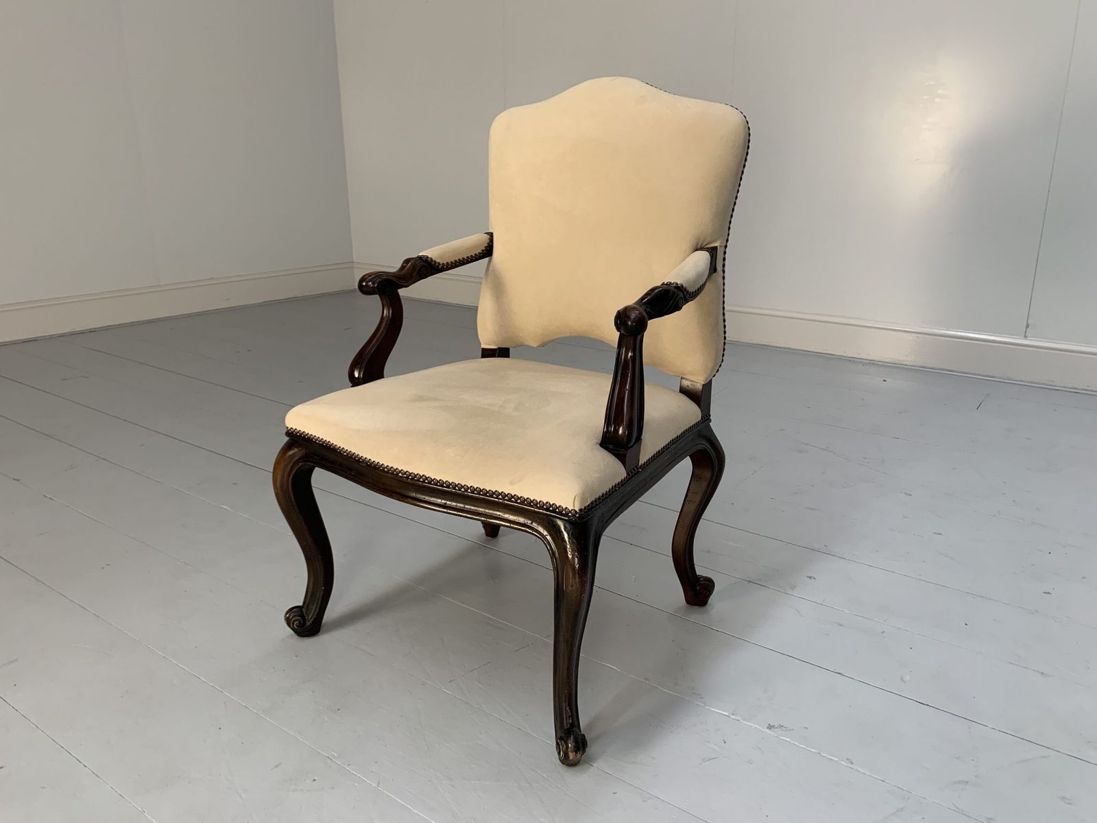 Suite Of 8 Ralph Lauren “Noble Estate” Dining Chairs – In Ivory Suede photo Furniture