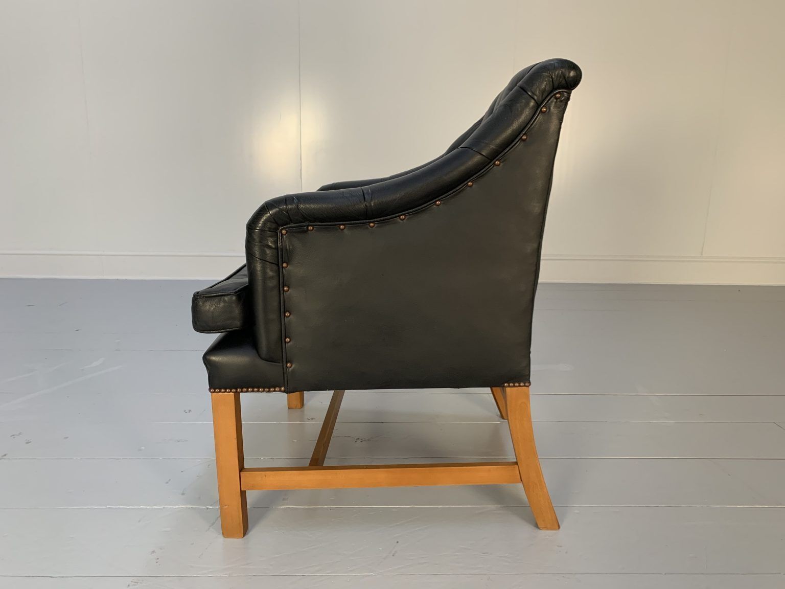 George Smith Georgian Armchair In Black Leather photo 2900.0