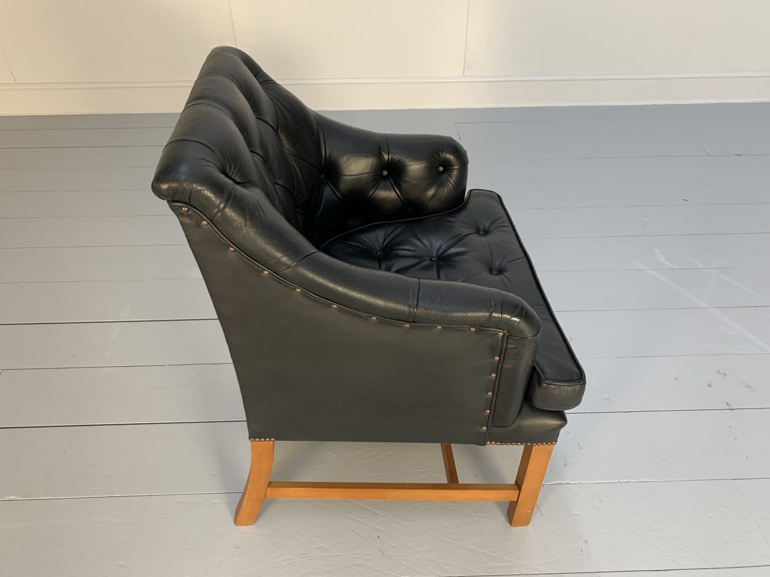 George Smith Georgian Armchair In Black Leather photo vinterior