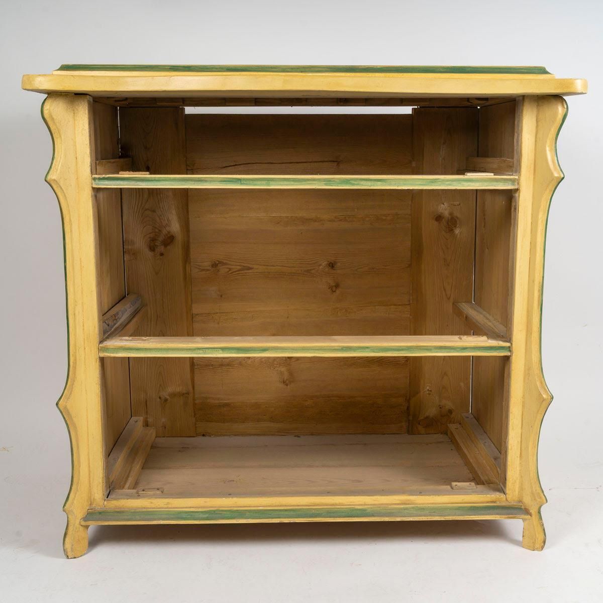 Beautiful Antique Chest Of Drawers, Early 20th Century, Napoleon III Style. photo vintage