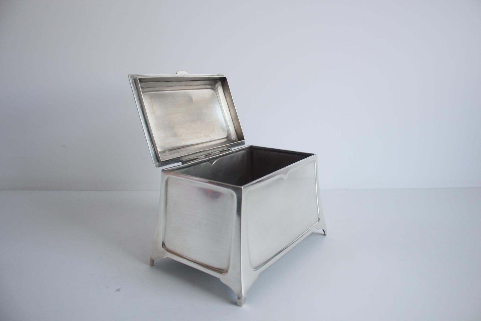 photo for sale Cigarette Or Cigar Box, Art Krupp Berndorf, Circa 1900
