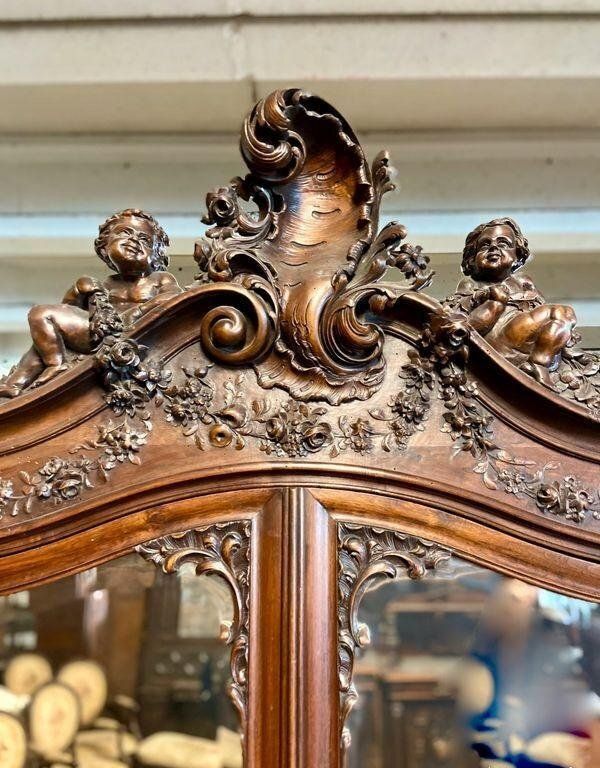 Large Louis XV Dresser In Walnut photo vinterior