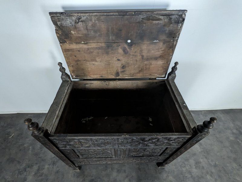 Pakistani Larch Wood Dowry Or Wedding Chest, 19th Century photo vintage