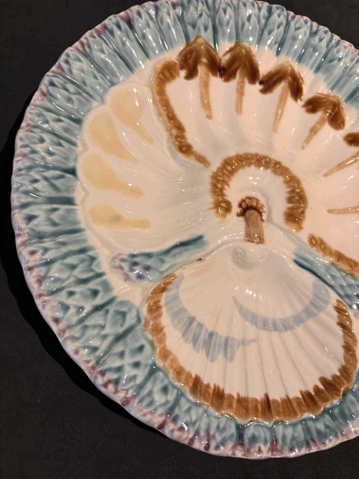 Antiek Majolica Aspergesbord Van Longchamp, 19e Eeuw | Zeldzame Barbotine Keramiek, Marien Decor, 25,5 Cm photo buy