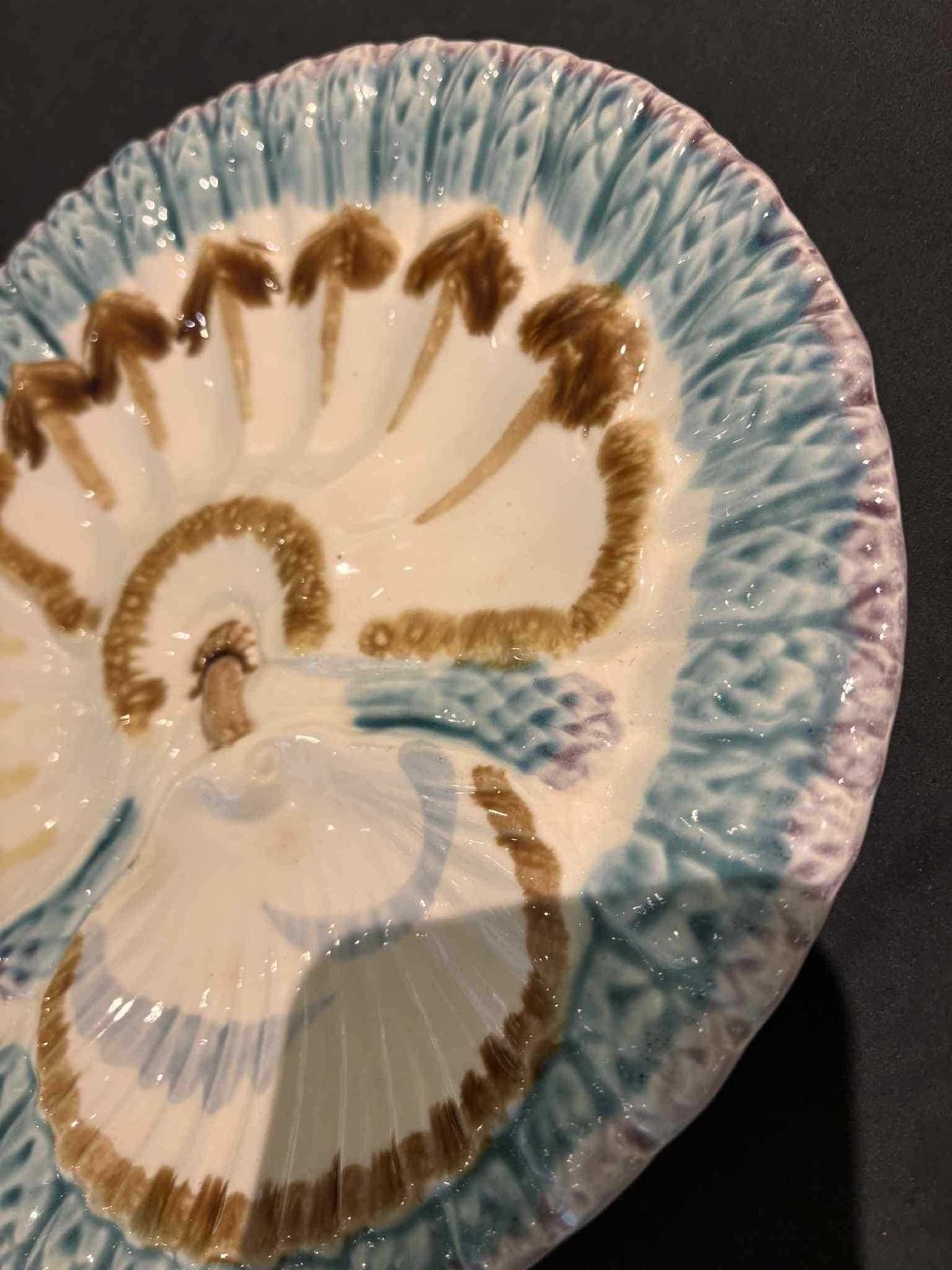 Antiek Majolica Aspergesbord Van Longchamp, 19e Eeuw | Zeldzame Barbotine Keramiek, Marien Decor, 25,5 Cm photo vintage