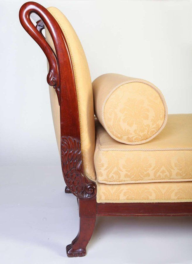 Italian 19th Century Mahogany Swan Neck Chaise Lounge, 1820s photo Furniture