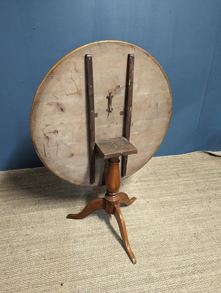 Victorian Table In Cherrywood photo Furniture