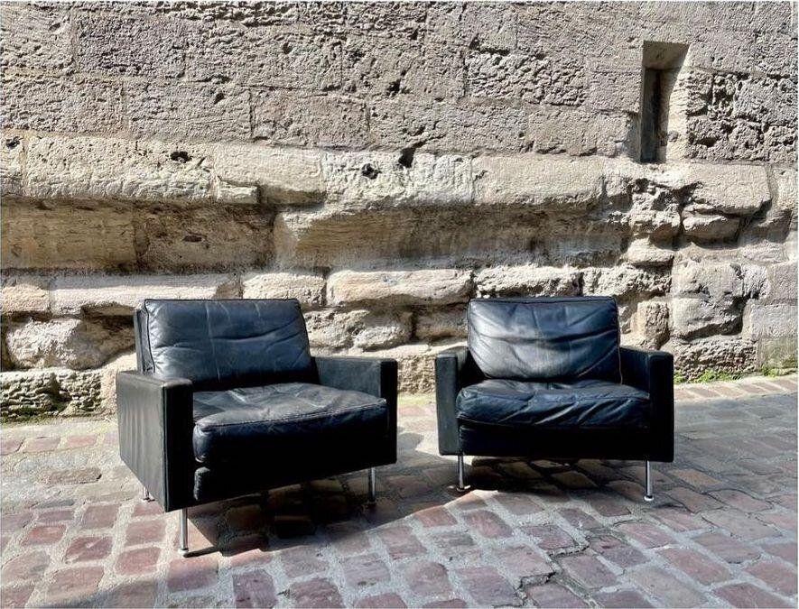 Set Of Lounge Chairs By George Nelson