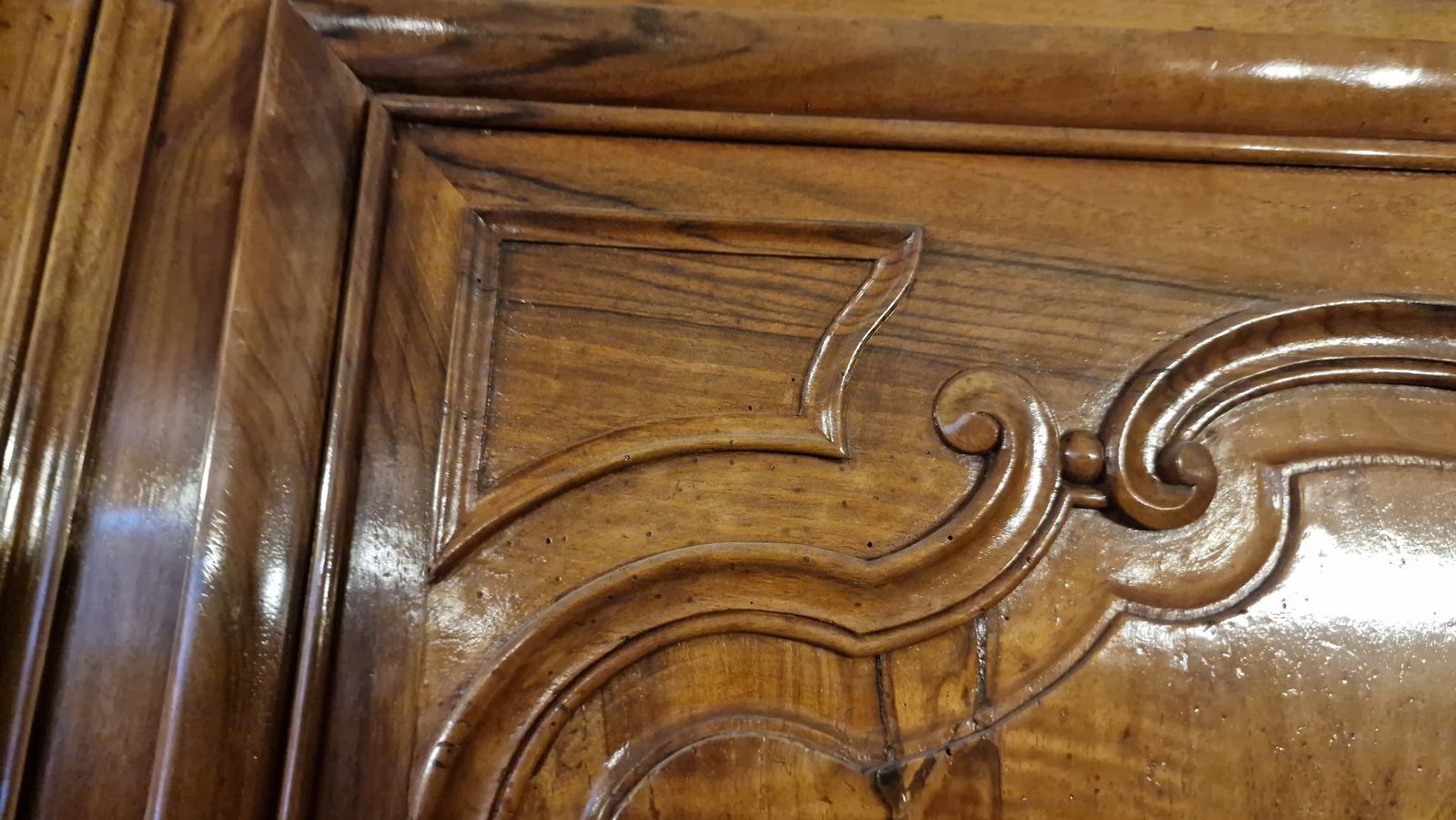 photo buy Antique French Baroque Cabinet In Walnut, 1750