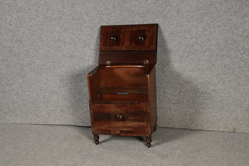 photo vinterior Small Antique English House Bar In Mahogany, 1840