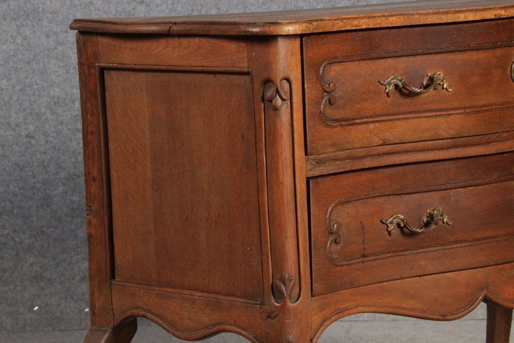 photo vintage Antique Rococo Chest Of Drawers In Oak, 1800
