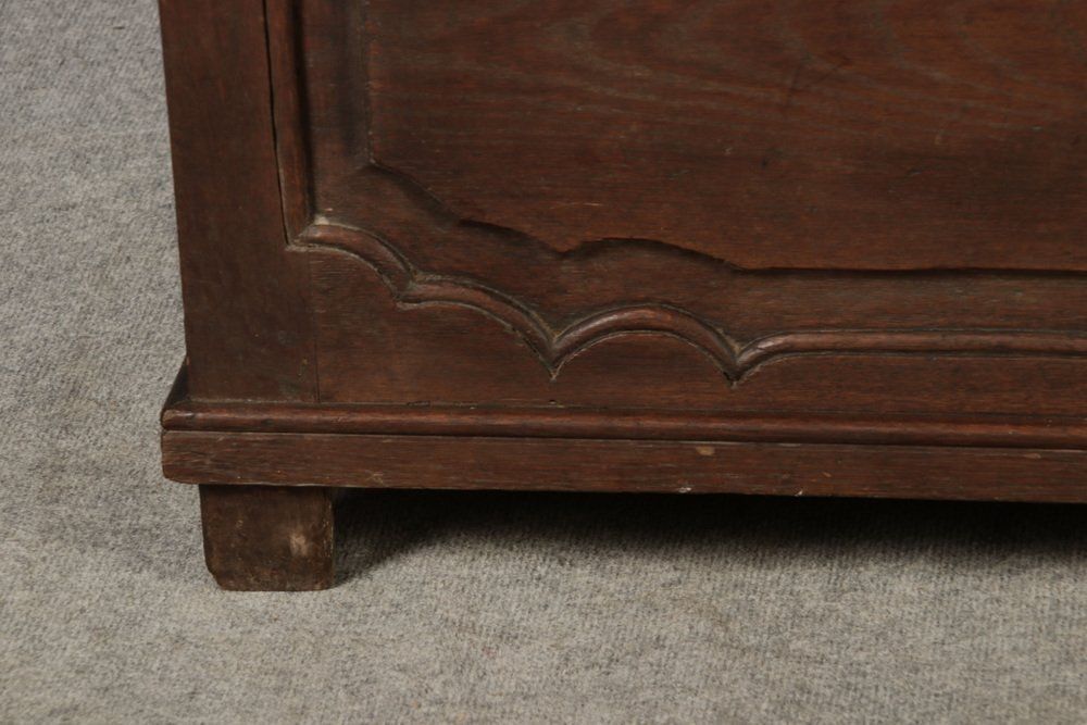 863.0 Antique Rococo Baroque Chest In Oak, 1770 photo