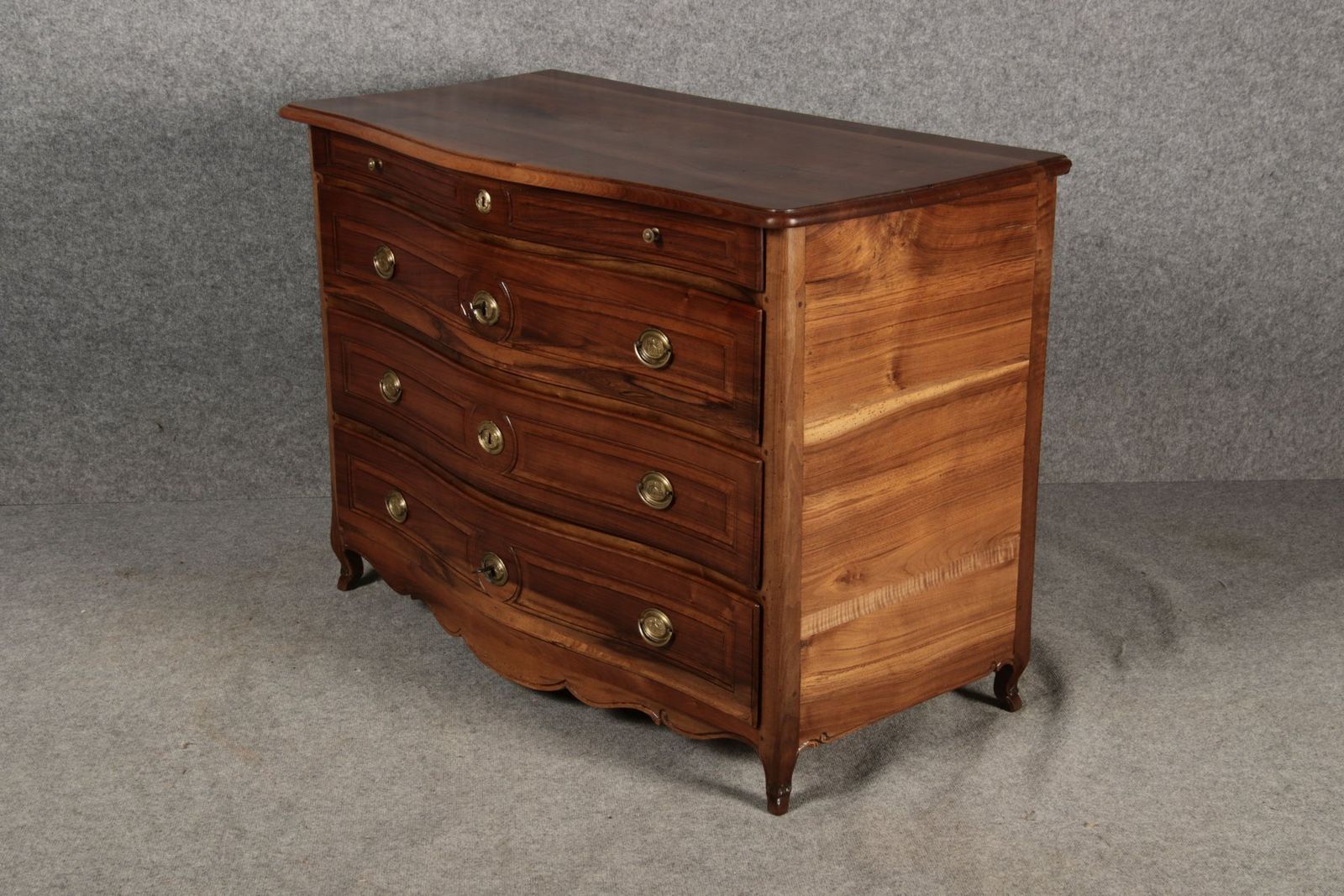 18th Century Baroque Chest Of Drawers In Walnut, 1760s photo vinterior