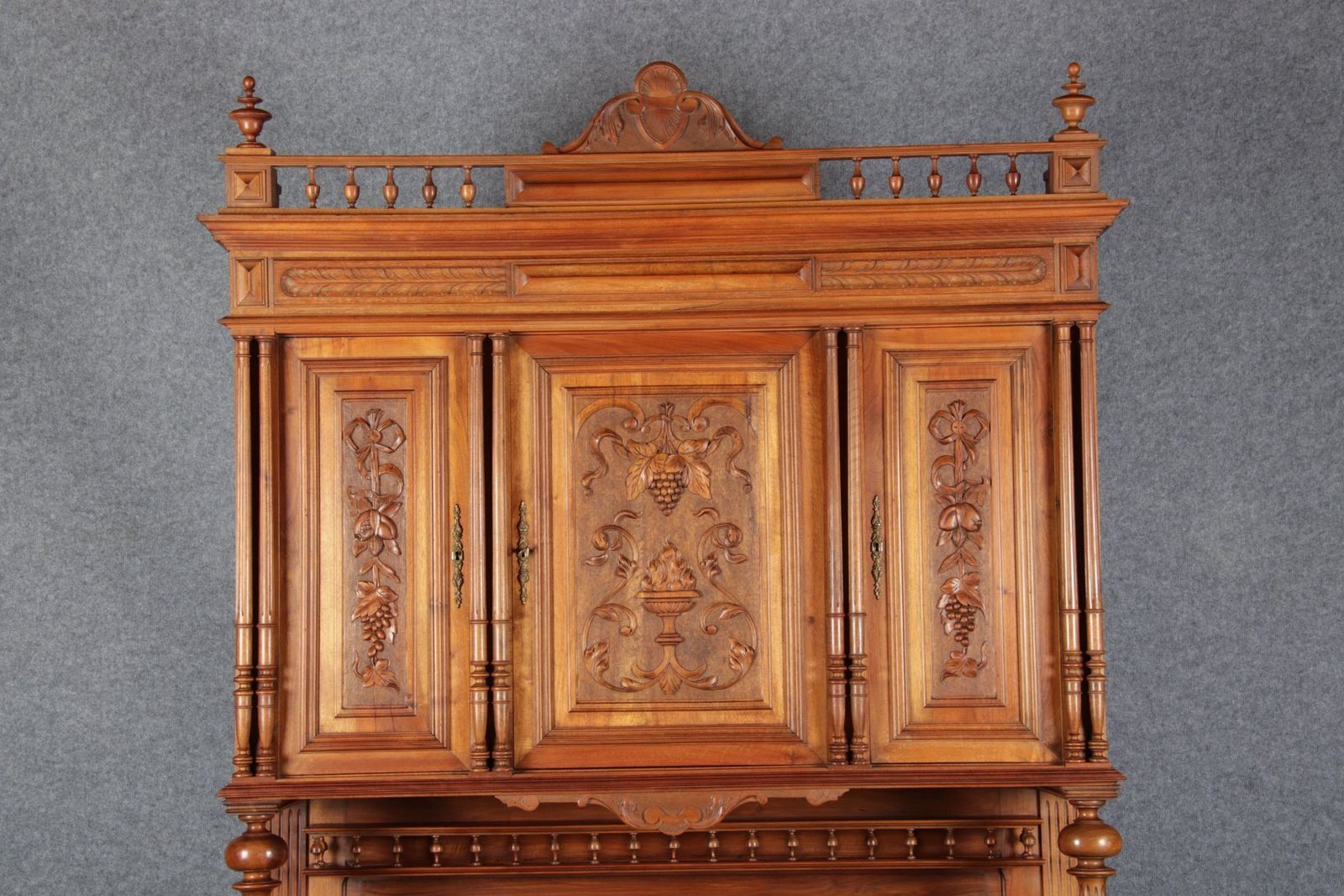 Antique Historicism Buffet In Walnut, 19th Century photo 1641.0