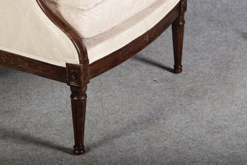 Antique Louis XVI Armchair In Walnut, 1780 photo 2530.0