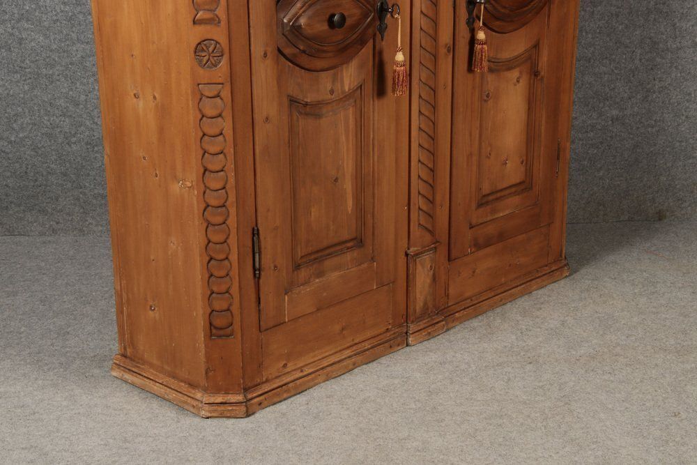 Antique Baroque Louis Sieze Cabinet, 1800s photo vinterior
