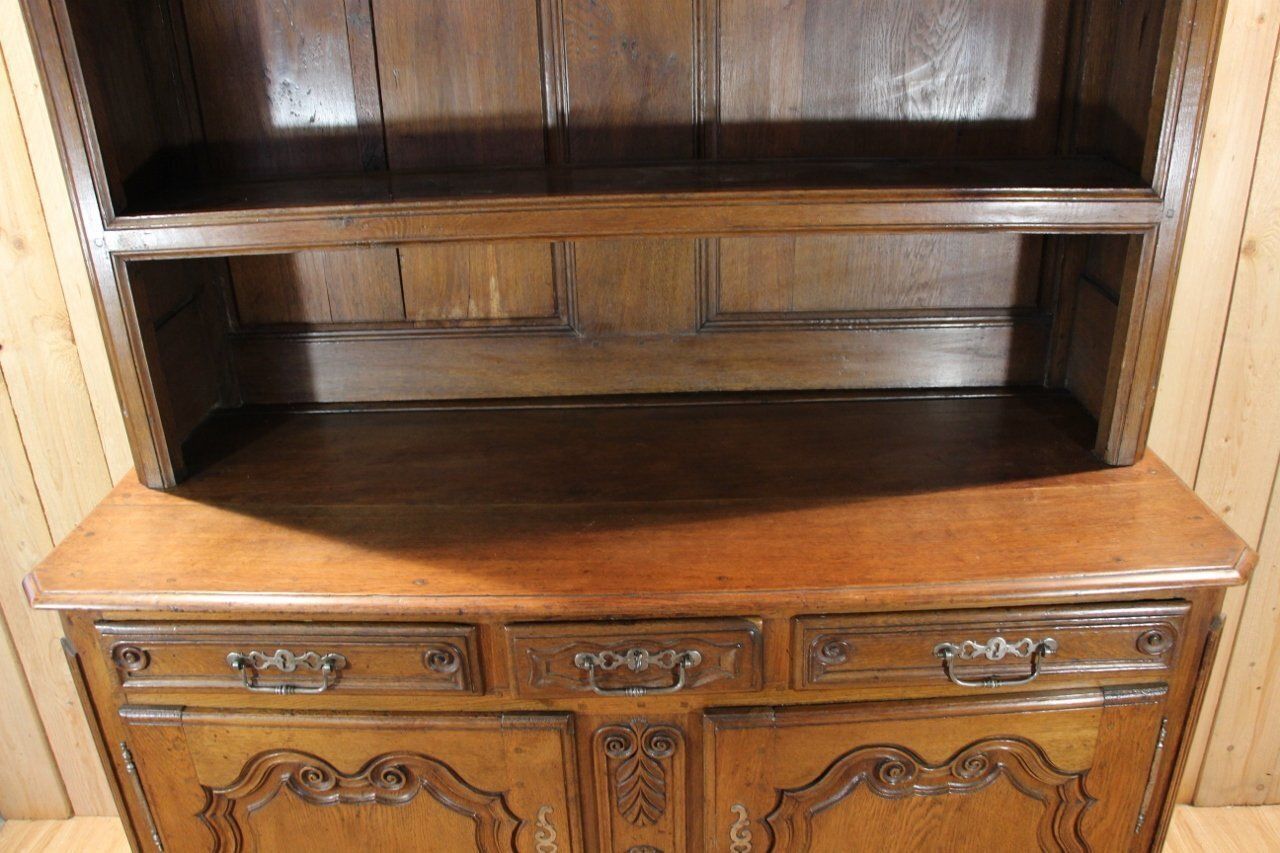 Small Lorraine Dresser, 18th Century photo Furniture