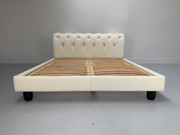 Fendi Casa “Chesterfield” Superking Bed – In White Leather photo Furniture