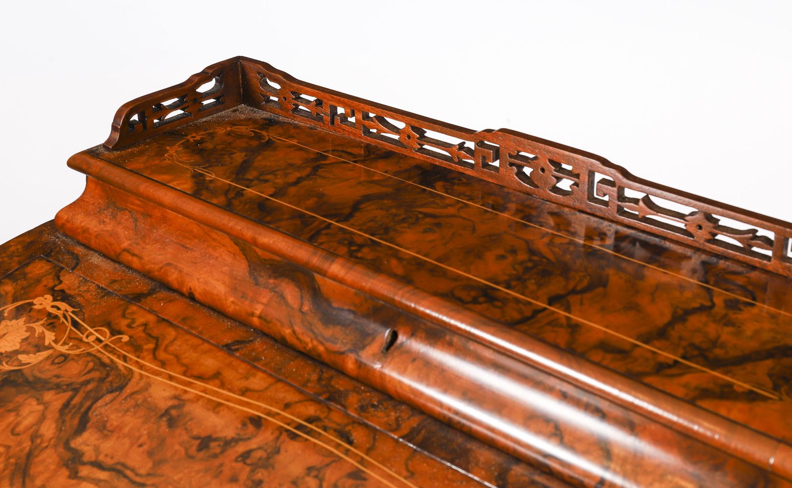 photo vintage Victorian Burr Walnut & Inlaid Davenport Desk C.1860 19t Century