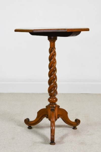 Fine Quality Victorian Parquetry Side Table photo Furniture
