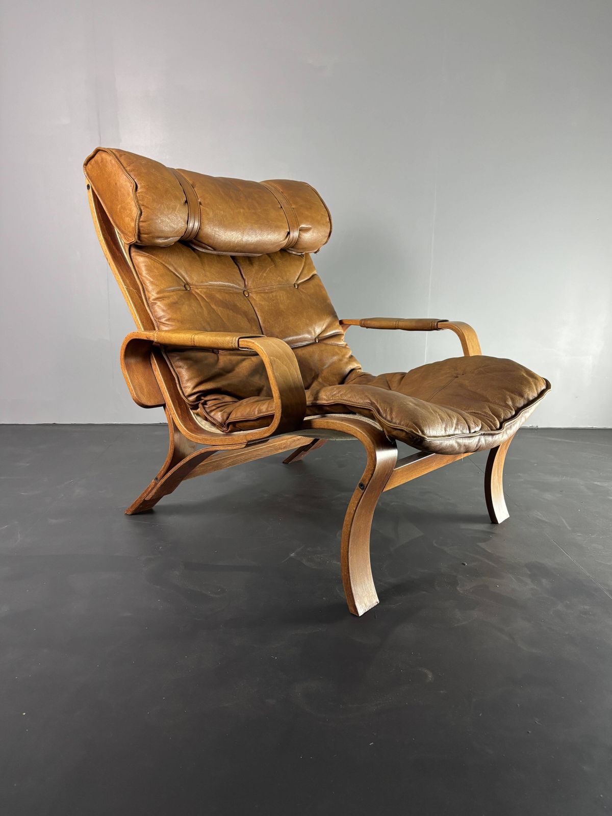 Swedish Leather Bentwood Lounge Chair By Jan Bengstsson, 1970s photo furniture