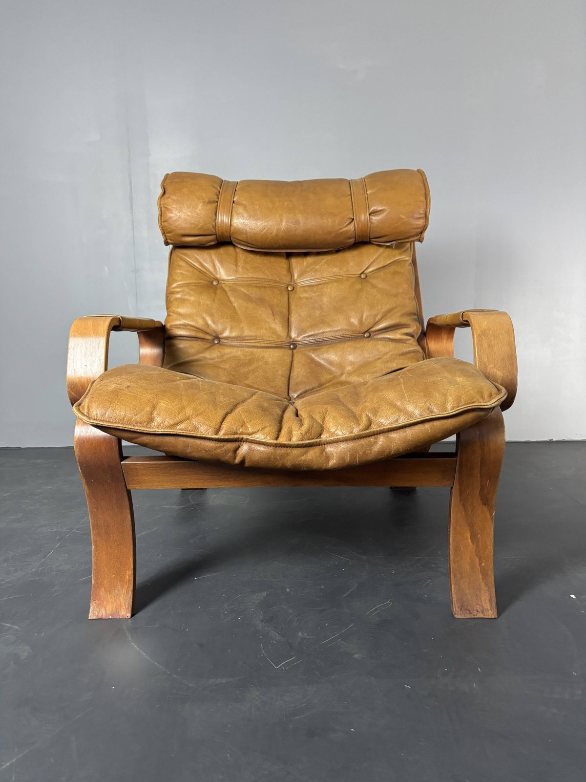 Furniture Swedish Leather Bentwood Lounge Chair By Jan Bengstsson, 1970s photo