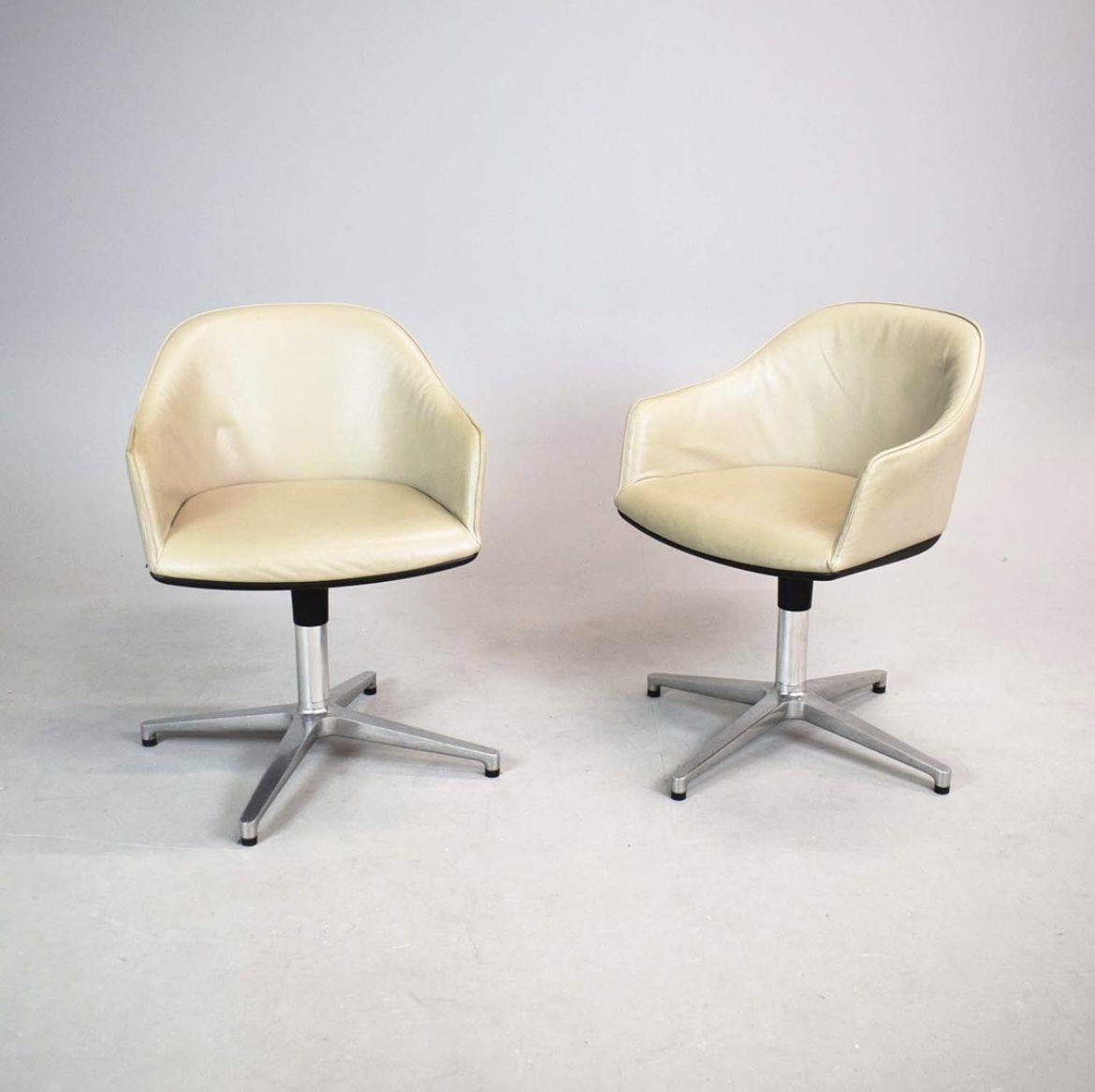 Vitra Leather Softshell Chair By Ronan & Erwan Bouroullec (Circa 1990) photo 275.0