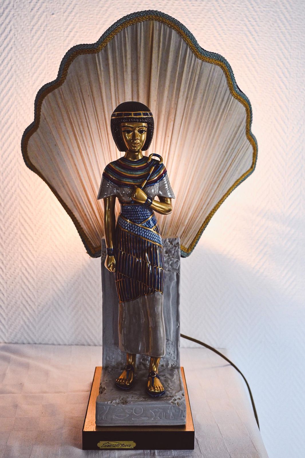 photo furniture Vintage Edoardo Tasca Capodimonte Egyptian Pharaoh Table Lamp 58cm Hollywood Regency Porcelain Italy 1950s