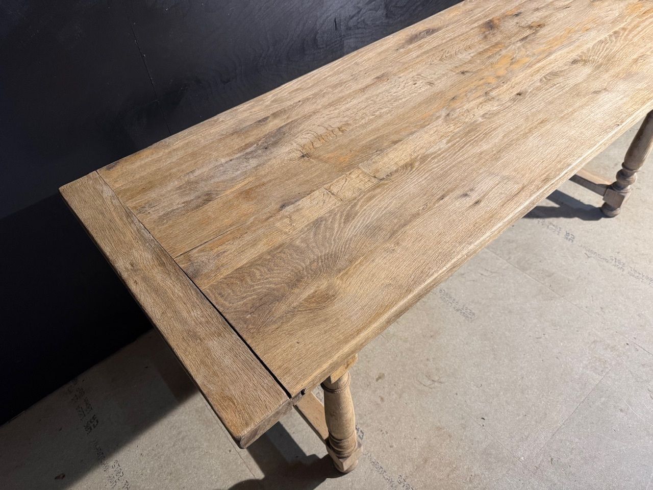 Oak Farmhouse Dining Table photo vinterior
