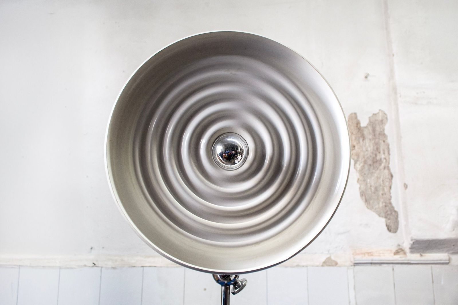 Space Age Vloerlamp, Italië, Jaren 1970 photo for sale