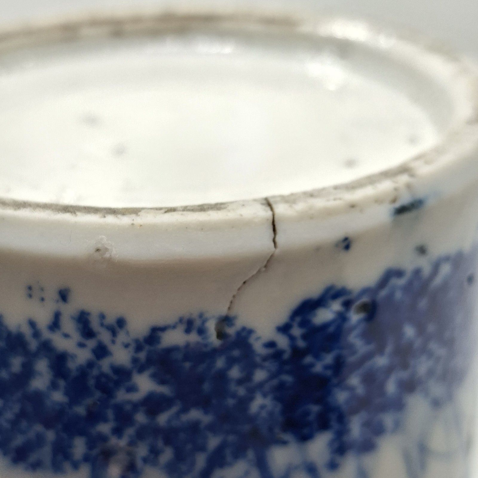 photo for sale Japanese Seto Ware Porcelain Brush Pot Vase Meiji Era Antique Blue White Floral