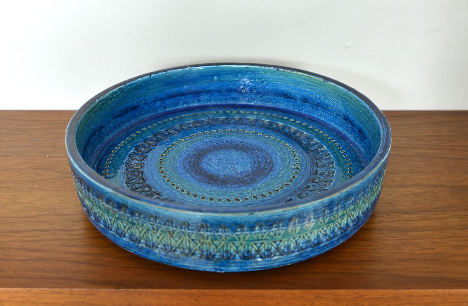 Large 1960s Midcentury Bitossi Aldo Londi Rimini Blu Pottery Ceramic Centrepiece Bowl Italy photo furniture