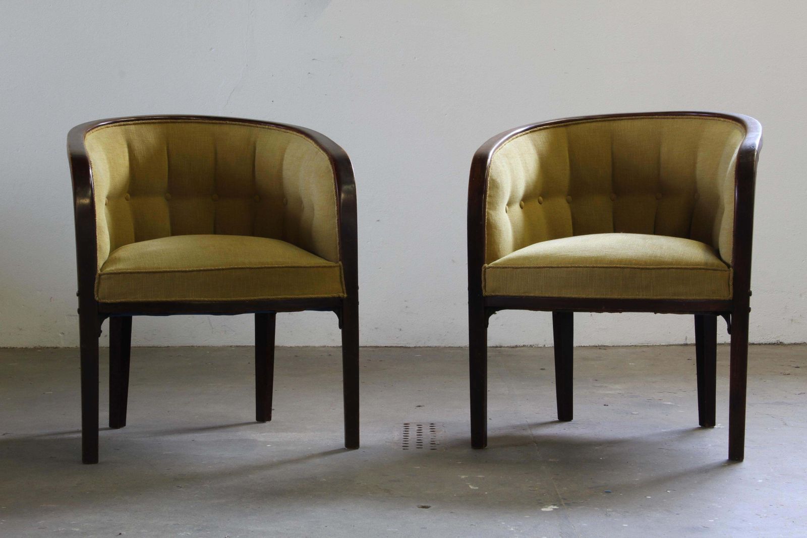 photo furniture Vintage 1910s Josef Hoffmann Easy Lounge Chairs, Style Of Gatsby