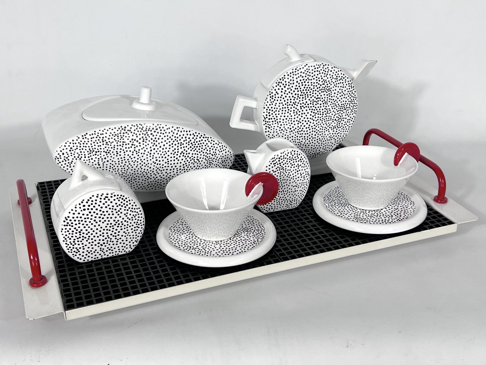 Ceramic Tea Set By Mas For Memphis Milano, 1980s, Set Of 7 photo furniture