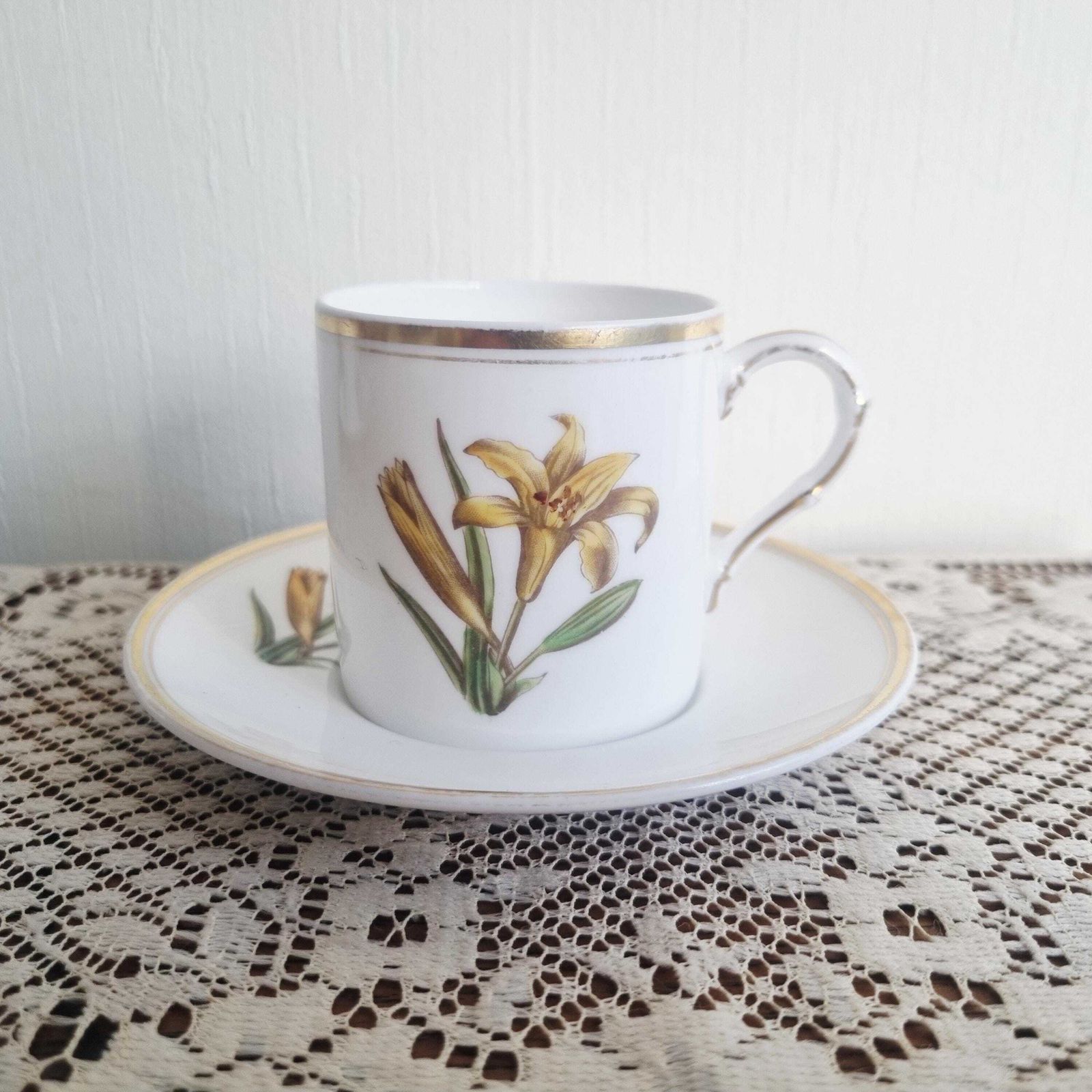 photo furniture Set Of 5 Floral Coffee/Expresso Cups/Coffee Cans By Royal Worcester