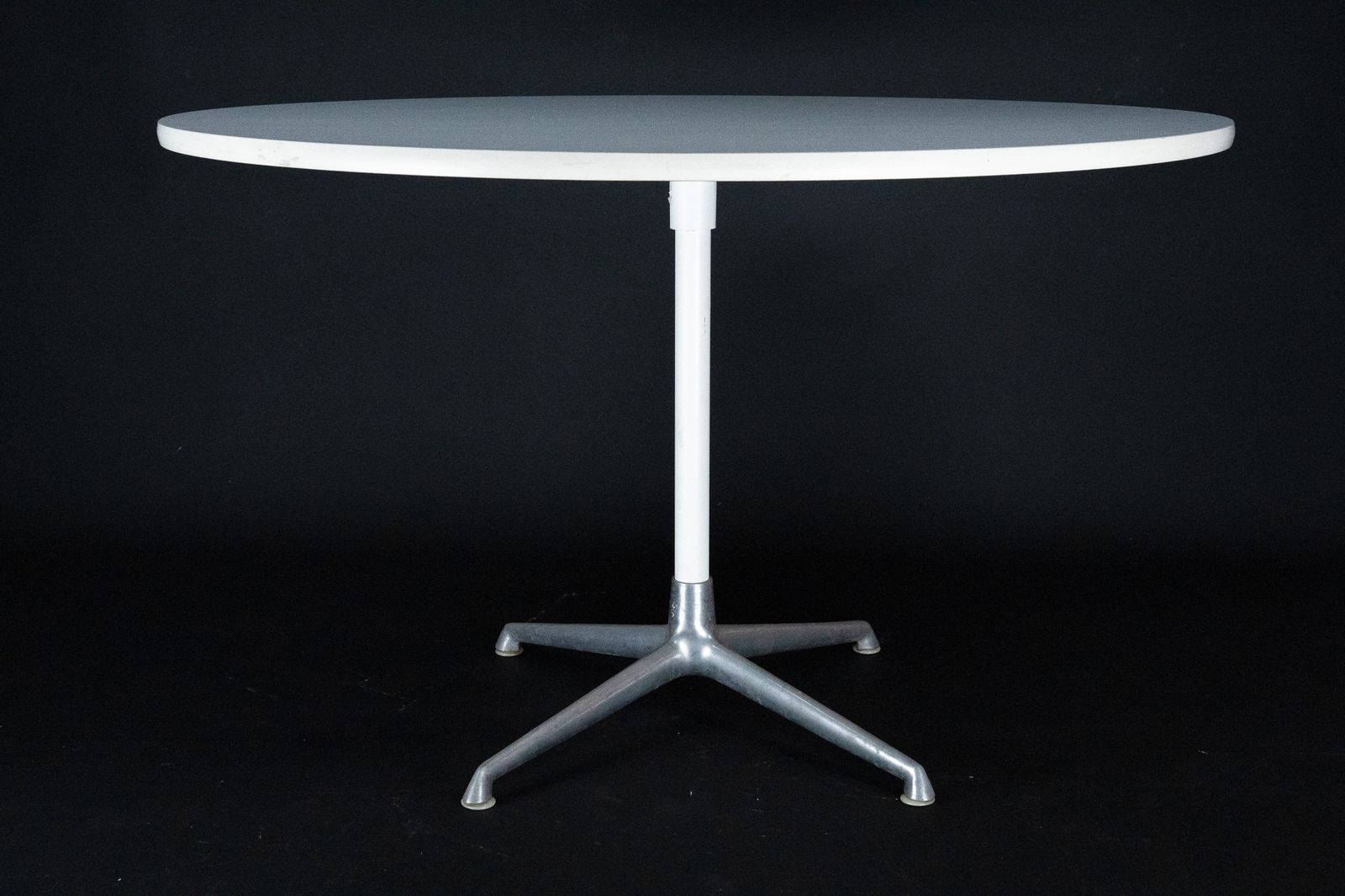 Round Dining Table Model La Fonda By Charles Eames For Herman Miller. USA 1960s photo vinterior