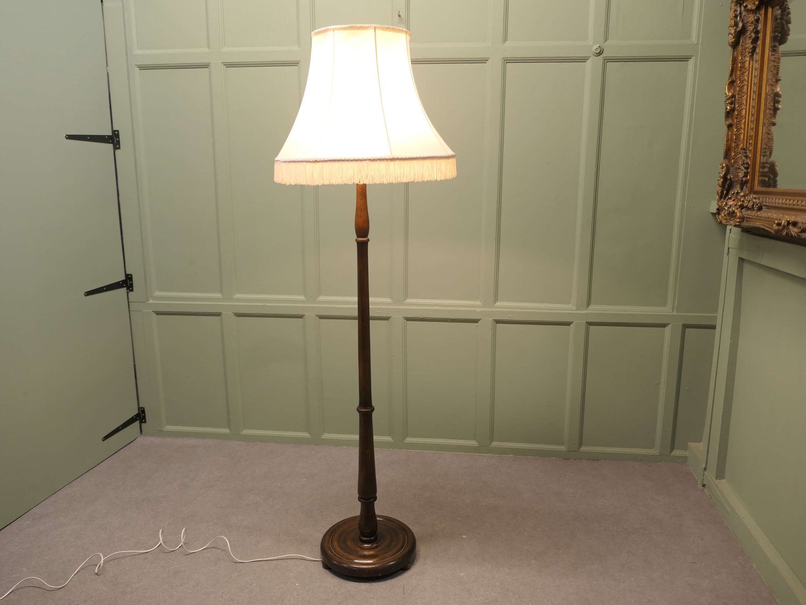 Tall Floor Lamp, Standard Lamp photo 600.0