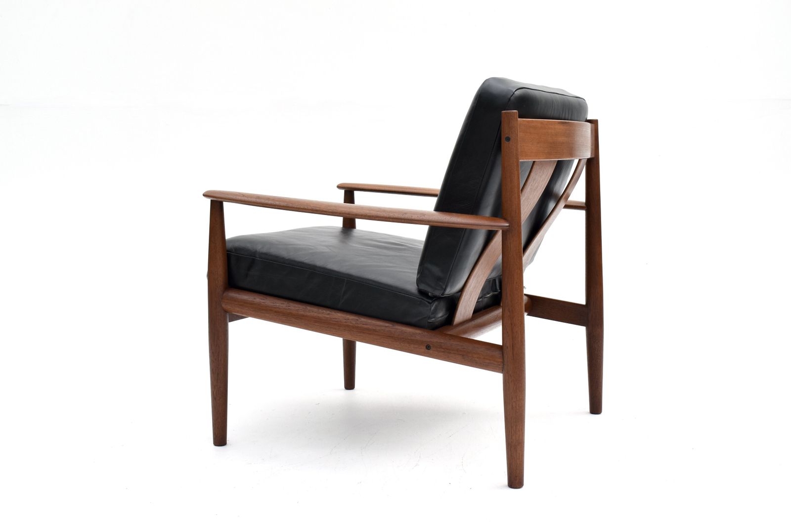 photo for sale Grete Jalk Teak And Leather Lounge Chair