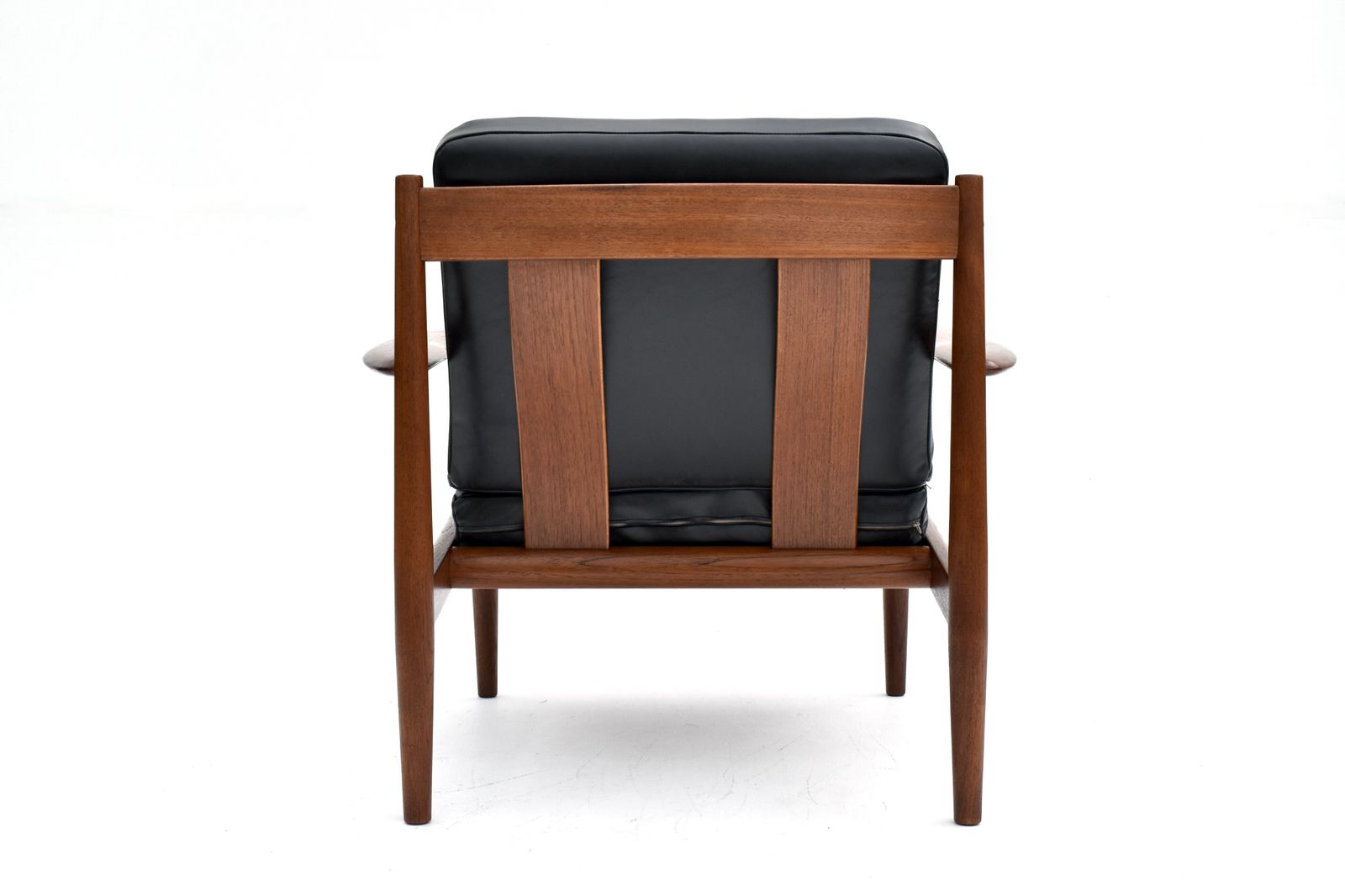 photo vinterior Grete Jalk Teak And Leather Lounge Chair
