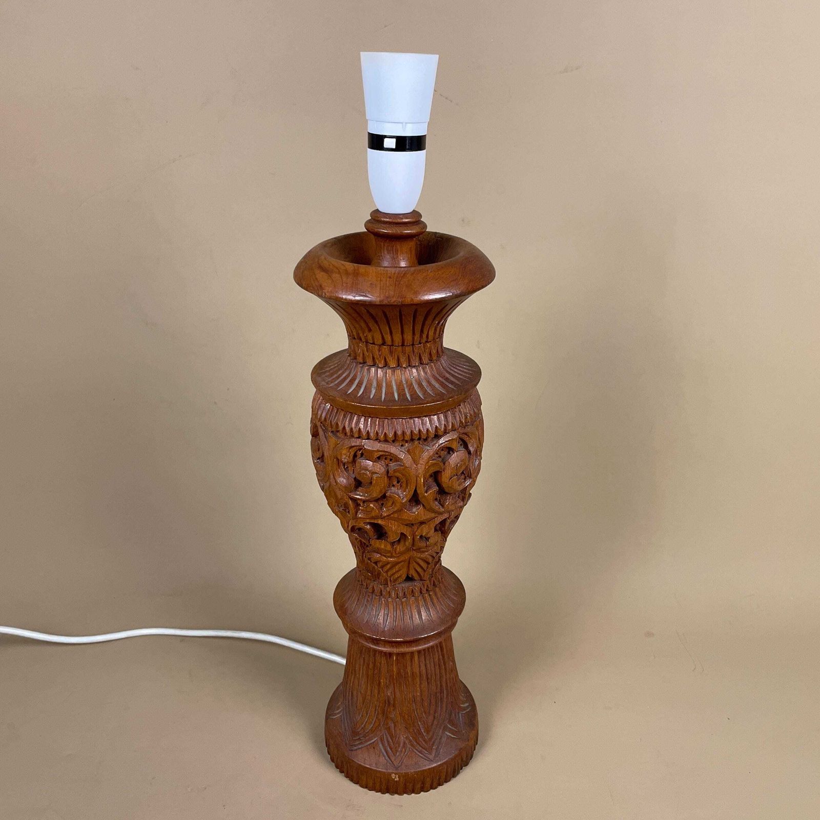 Indian Wooden Lamp Light Bedside Side Table Vintage Hand Carved Wood Asian Pattern Brown India Handmade Traditional Antique Classic