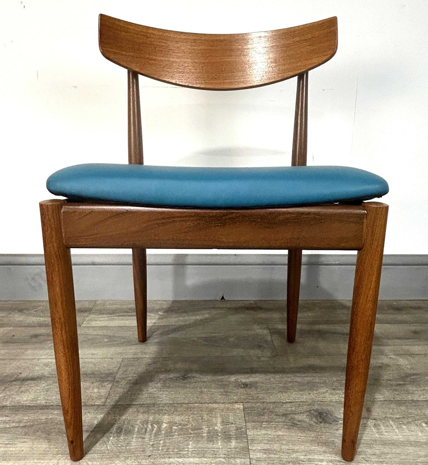4 Refinished/Reupholstered Mid Century Dining Chairs Ib Kofod Larsen G Plan 60s photo vinterior