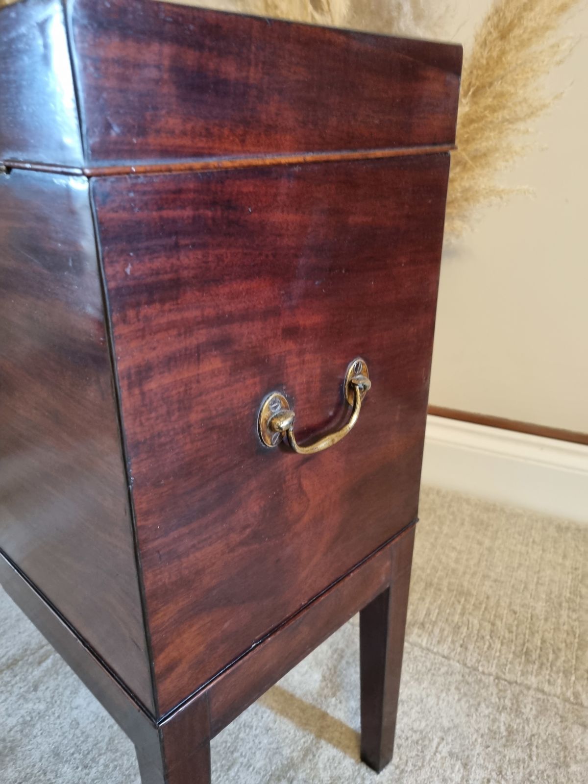 Regency Mahogany Cellarette Fantastic Condition photo vinterior