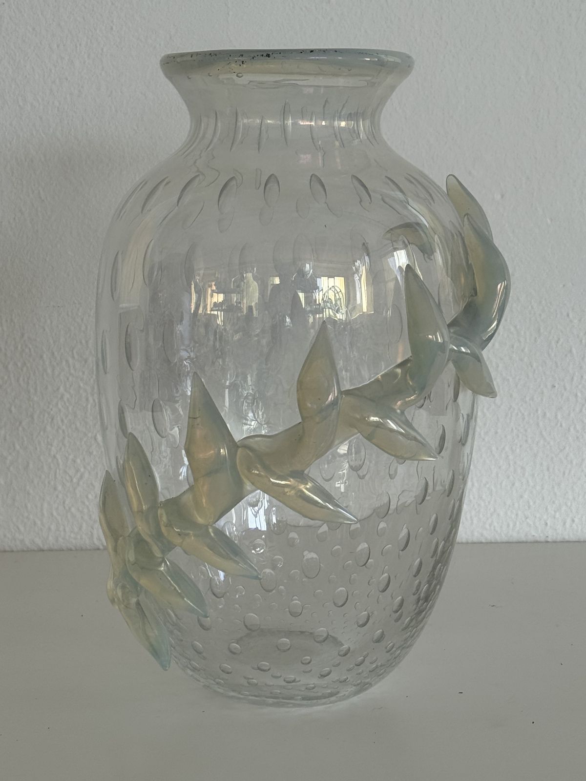 photo vinterior Italian Murano Glass Vase With Air Bubbles And Glass Garland